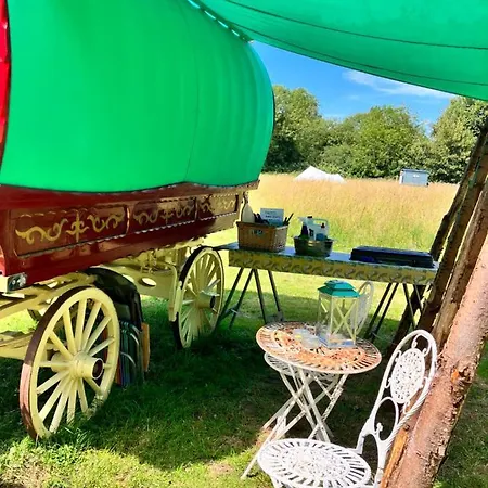 Campsite Romany Bow Gypsy Wagon @ Tin And Canvas Glamping,